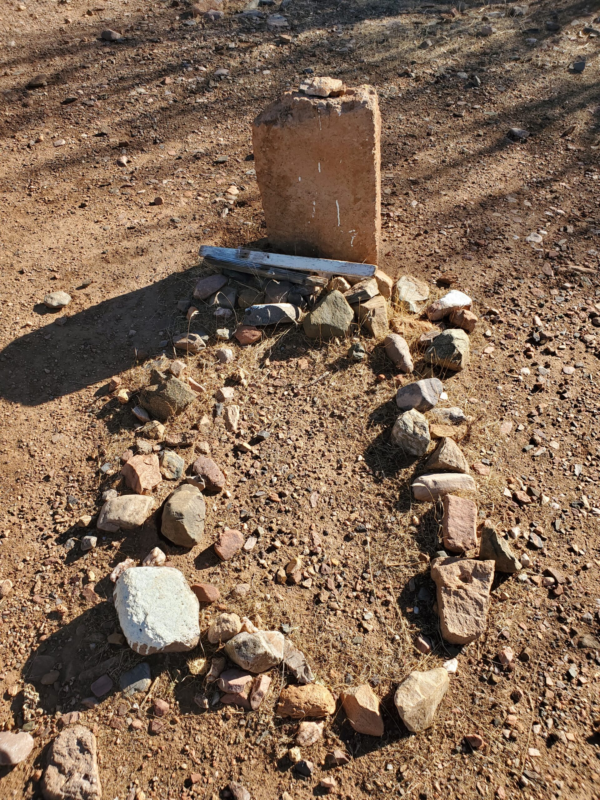 A marked grave at Historic Pinal