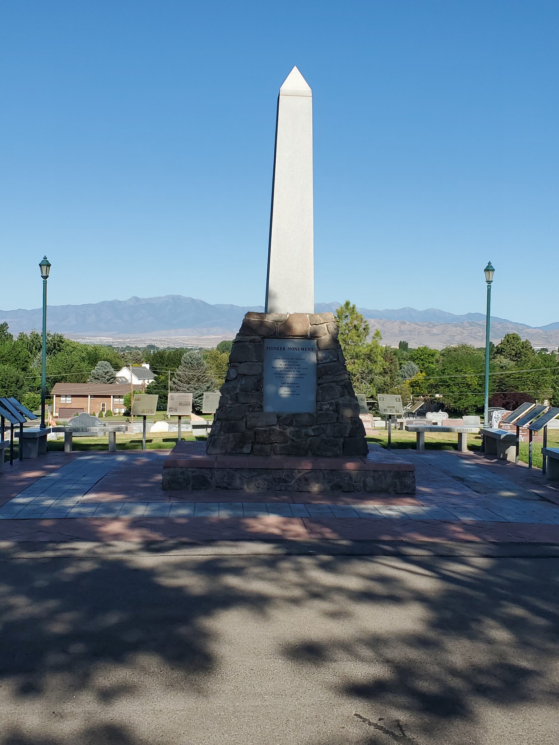 Monument to the Pioneers